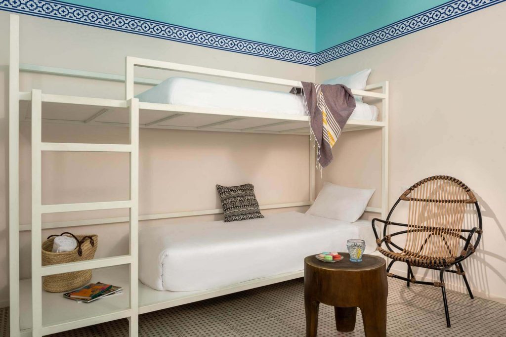 חדר קידס גרדן עם בריכה פרטית- יו ספלאש